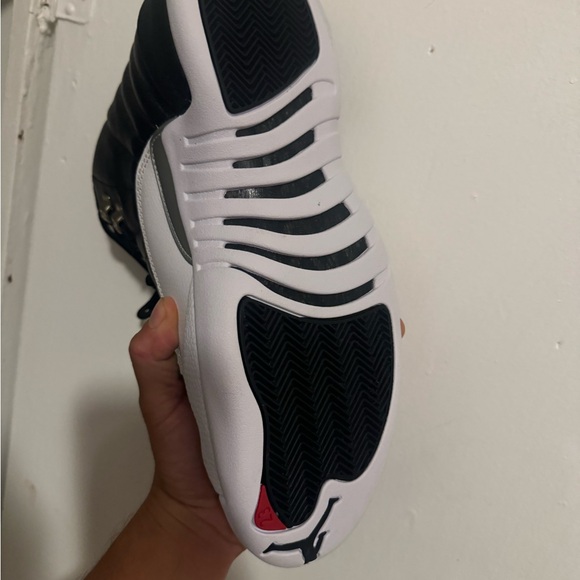 Air Jordan retro 12 play offs 2022 size 11 - Picture 4 of 4
